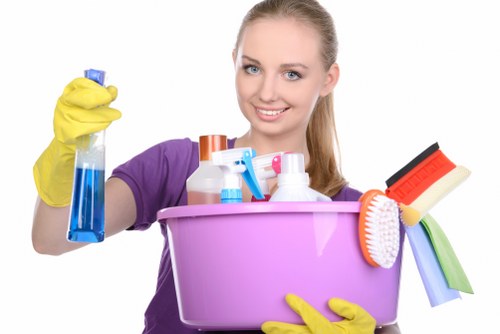Kitchen deep cleaning in E1 with detailed surface care